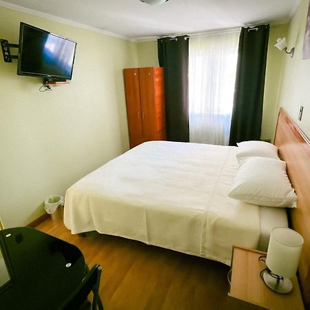 Hostal Sol Del Pacifico Икике Экстерьер фото